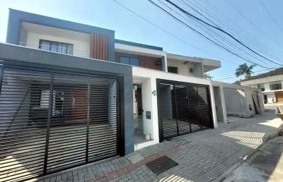 Sobrado geminado no saguaçú com 3 quartos para venda, 121 m²