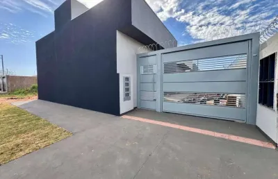 Casa em condomínio fechado com 2 quartos à venda na Rua Gilson Mendes Silva, Loteamento Bela Laguna, Campo Grande