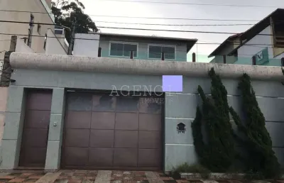 Casa com 3 quartos à venda na Rua Hipólito da Costa, Santa Maria, Belo Horizonte