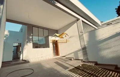 Casa com 3 quartos à venda na Rua João Mauro, Sinimbu, Belo Horizonte