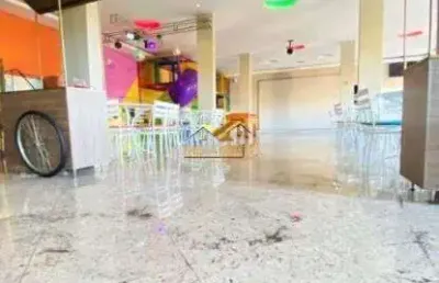 Sala comercial andar comercial, 700m² por 25.000/mês.