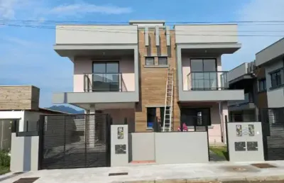 Casa com 3 quartos à venda na rua olavo juvenal ramos, 7, campeche, florianópolis, 123 m2 por r$ 1.180.000