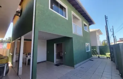 Casa com 4 quartos à venda na servidão aristides oliveira, 90, rio tavares, florianópolis, 153 m2 por r$ 735.000