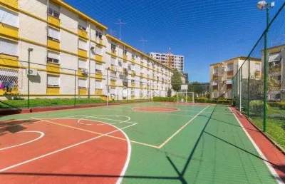 Apartamento com 3 quartos à venda na rua roque calage, 280, passo da areia, porto alegre, 75 m2 por r$ 320.000