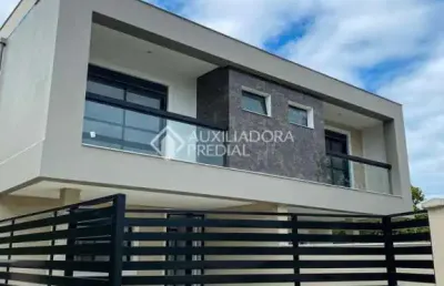 Casa com 3 quartos à venda na rua auroreal, 268, campeche, florianópolis, 180 m2 por r$ 1.450.000