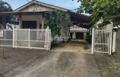 Casa com 1 quarto à venda na peterson assunção, 150, enseada de brito, palhoça, 100 m2 por r$ 750.000