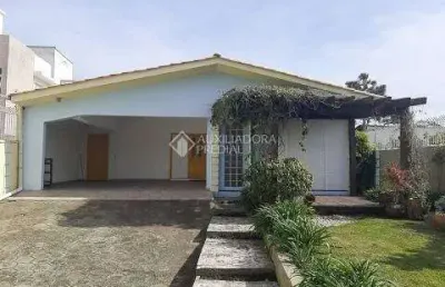 Casa com 3 quartos à venda na rua manoel pedro vieira, 569, morro das pedras, florianópolis, 179 m2 por r$ 2.050.000