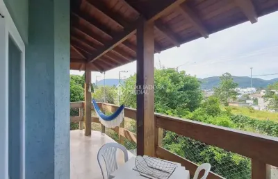 Casa com 3 quartos à venda na rua pau de canela, 6, rio tavares, florianópolis, 368 m2 por r$ 2.250.000