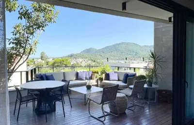 Casa em condomínio fechado com 3 quartos à venda na rua laurindo januário da silveira, 954, lagoa da conceição, florianópolis, 234 m2 por r$ 3.900.000