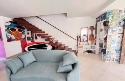 Casa com 3 quartos à venda na rua grumixama, 158, campeche, florianópolis, 141 m2 por r$ 1.249.000