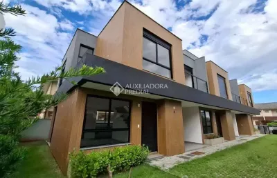 Casa com 3 quartos à venda na rua grumixama, 127, campeche, florianópolis, 123 m2 por r$ 1.150.000