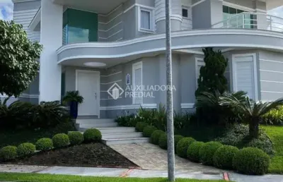 Casa com 4 quartos à venda na rua dos camuris, 131, jurerê internacional, florianópolis, 465 m2 por r$ 6.500.000