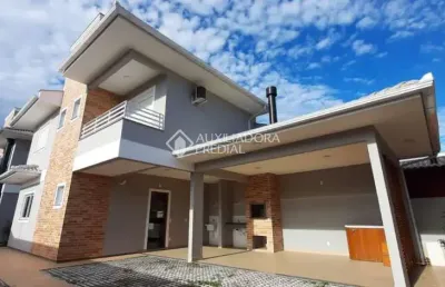 Casa com 3 quartos à venda na servidão aroeiras do gramal, 525, campeche, florianópolis, 146 m2 por r$ 850.000