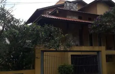 Casa com 4 quartos à venda na servidão ruth bastos de oliveira, 165, lagoa da conceição, florianópolis, 200 m2 por r$ 2.800.000