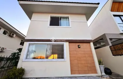 Casa com 2 quartos à venda na rua azálea rosa, 72, campeche, florianópolis, 120 m2 por r$ 1.100.000