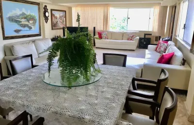Casa em condomínio fechado com 9 quartos à venda na rua jandiroba, patamares, salvador por r$ 2.590.000