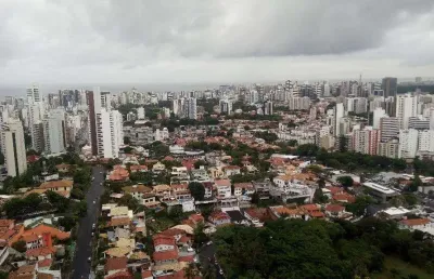 Sala comercial para alugar na rua ewerton visco, caminho das árvores, salvador por r$ 40.000