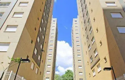 Vendo apartamento de três dormitórios com suíte e vaga de garagem, próximo a puc
