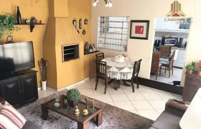 Vendo casa de três dormitórios com três vagas de garagem no bairro jardim botânico em porto alegre rs