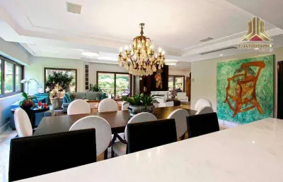 Um apartamentor por andar, finamente mobiliado e decorado, tem 335,65 m² de área privativa no bairro bela vista em porto alegre