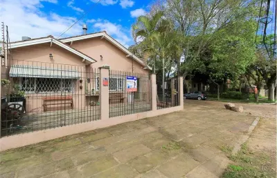 Casa em condomínio fechado com 2 quartos à venda na Avenida da Cavalhada, 6358, Cavalhada, Porto Alegre