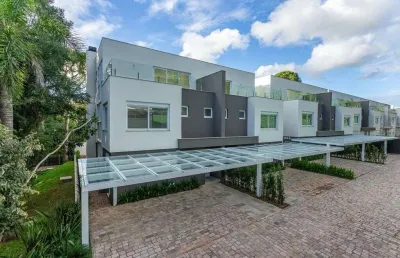 Casa em condomínio fechado com 3 quartos à venda na rua ney castilhos ferreira, 300, pedra redonda, porto alegre, 494 m2 por r$ 2.750.000