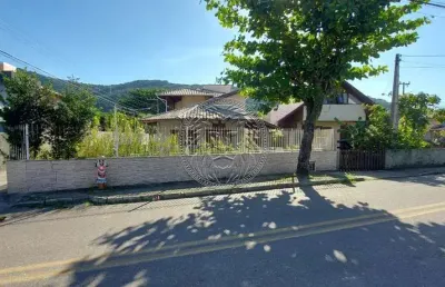 Casa com 4 quartos à venda no armação do pântano do sul, florianópolis , 200 m2 por r$ 2.100.000