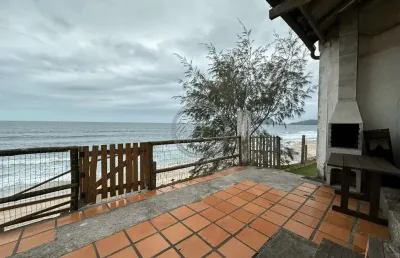 Casa com 2 quartos à venda no campeche, florianópolis  por r$ 2.300.000
