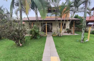 Casa com 3 quartos à venda no campeche, florianópolis  por r$ 2.800.000