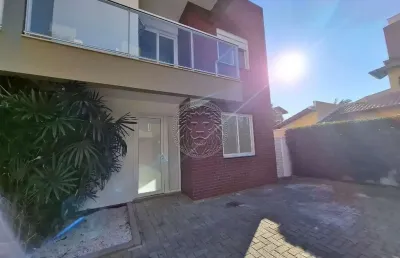 Casa em condomínio fechado com 3 quartos à venda no campeche, florianópolis  por r$ 1.350.000