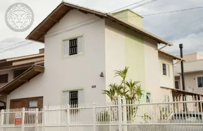 Casa com 4 quartos à venda no carianos, florianópolis , 200 m2 por r$ 1.500.000