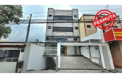 Prédio comercial com área construída de 665,80 m², aceita permuta de imovel de menos valor