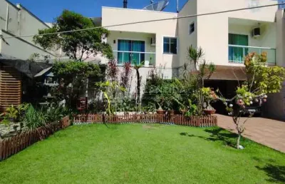 Casa com 3 quartos à venda no Centro, Camboriú 