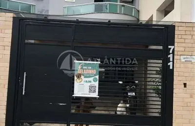 Casa com 2 quartos à venda no Centro, Camboriú 