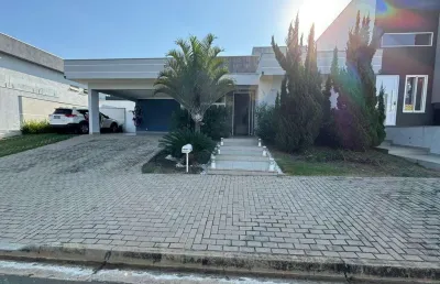 Linda casa com 3 quartos e piscina em lote de 500m² - localizado no condomínio - residencial real p
