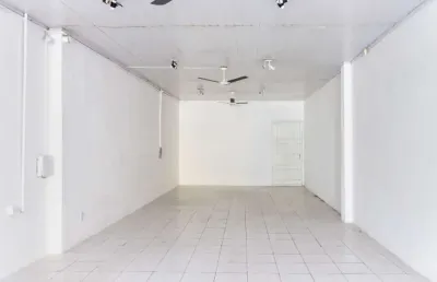 Ponto comercial para alugar na avenida da azenha, 1332, azenha, porto alegre por r$ 6.000