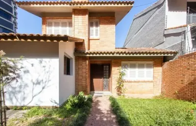 Casa com 4 quartos para alugar na rua engenheiro olavo nunes, 425, bela vista, porto alegre por r$ 8.500