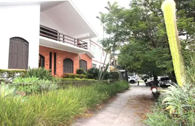 Casa comercial para alugar na praça lima duarte, 57, chácara das pedras, porto alegre por r$ 25.000