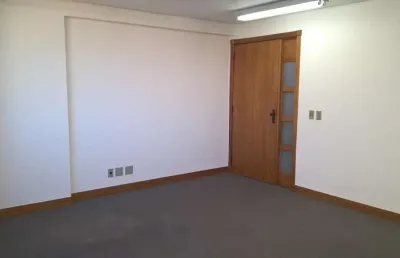Sala comercial para alugar na avenida carlos gomes, 328, boa vista, porto alegre por r$ 1.968