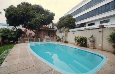 Casa com 4 quartos para alugar na rua silveiro, 1219, menino deus, porto alegre por r$ 14.000