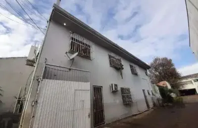 Casa com 1 quarto para alugar na rua câncio gomes, 171, floresta, porto alegre por r$ 2.000
