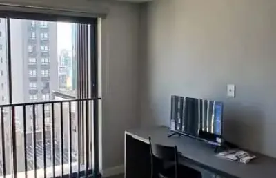 Apartamento com 1 quarto para alugar na rua vinte e quatro de outubro, 1585, auxiliadora, porto alegre por r$ 2.900