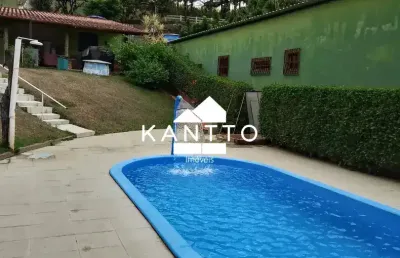 Linda granja a venda a quinze minutos do bairro salvaterra em juiz de fora!