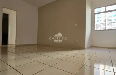 Apartamento a venda 03 quartos de frente com 1 lance de escada no centro