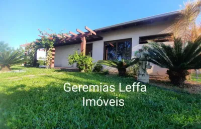 Casa 03 dorm à venda no bairro bella torres com 170 m² de área privativa - 2 vagas de garagem