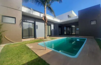 Casa 03 dorm à venda no bairro bella torres com 173 m² de área privativa - 2 vagas de garagem