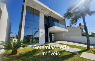 Casa 04 dorm à venda no bairro bella torres com 252 m² de área privativa - 2 vagas de garagem