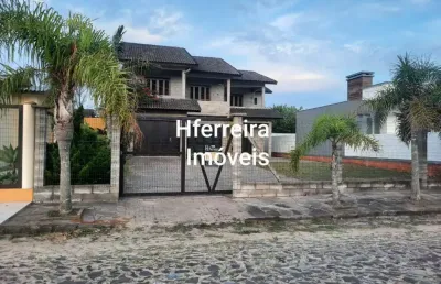 Casa 05 dorm à venda no bairro figueirinhas com 220 m² de área privativa - 2 vagas de garagem