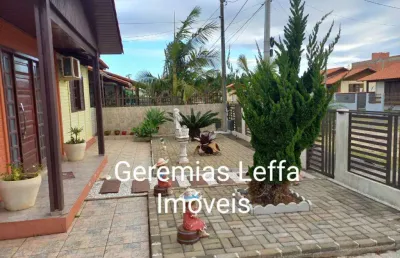 Casa 02 dorm à venda no bairro praia azul com 145 m² de área privativa - 1 vaga de garagem