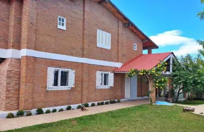 Casa 04 dorm à venda no bairro xangri-lá dos mares com 290 m² de área privativa - 3 vagas de garagem